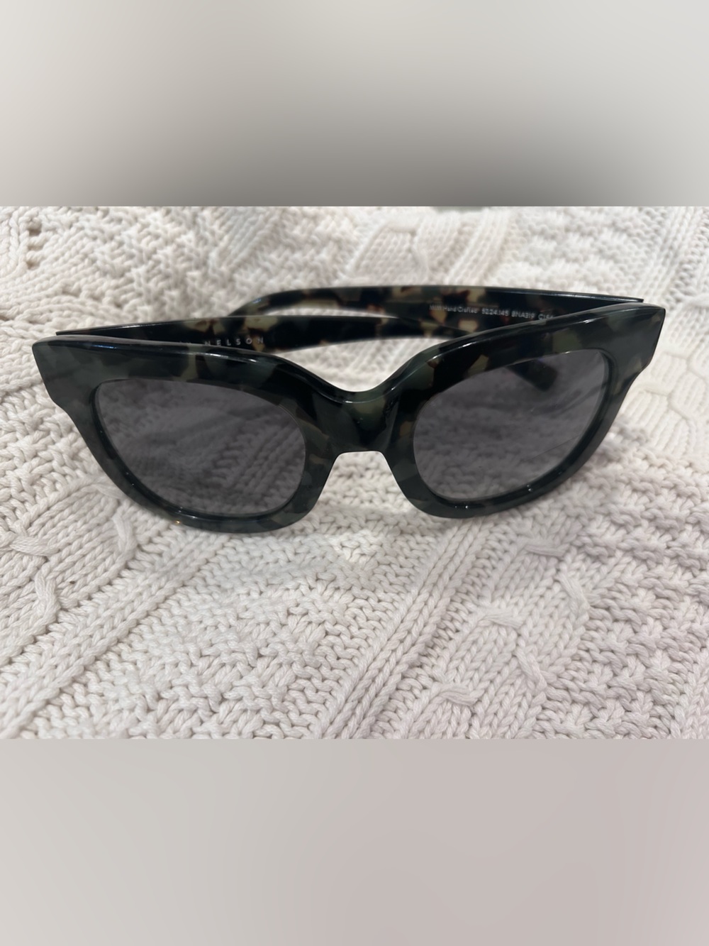 Bailey Nelson Elizabeth Nouveau Torte Sunglasses